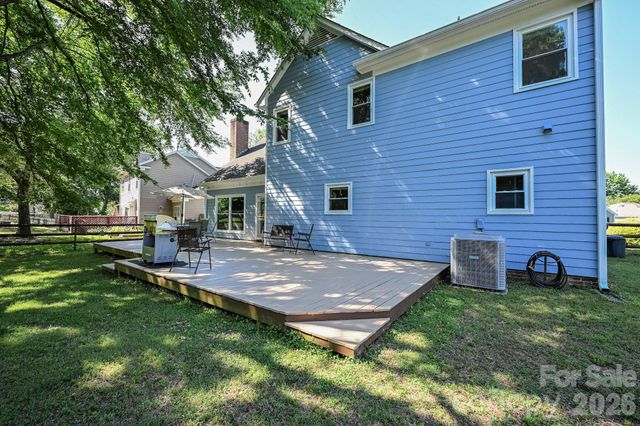 9101 Castlebay Drive, Charlotte, NC 28277