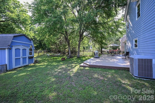 9101 Castlebay Drive, Charlotte, NC 28277