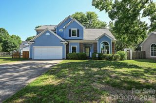 9101 Castlebay Drive, Charlotte, NC 28277