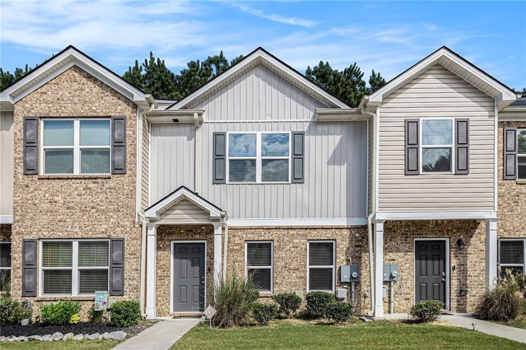 6148 Oakley Road 23, Union City, GA 30291