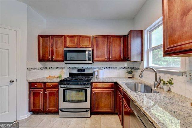 220 Nichols Drive, Suwanee, GA 30024