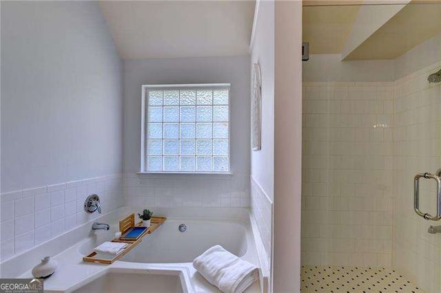 220 Nichols Drive, Suwanee, GA 30024