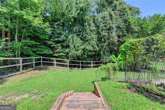220 Nichols Drive, Suwanee, GA 30024