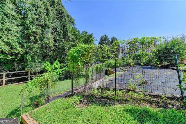 220 Nichols Drive, Suwanee, GA 30024