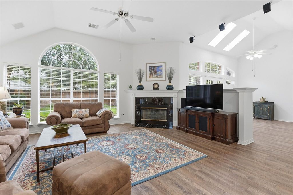 5701 Trelawney LN, Austin, TX 78739