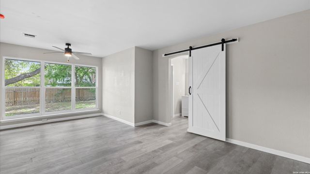 2458 Rockaway, San Antonio, TX 78232