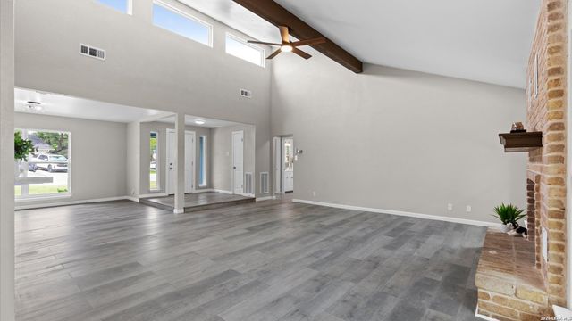 2458 Rockaway, San Antonio, TX 78232