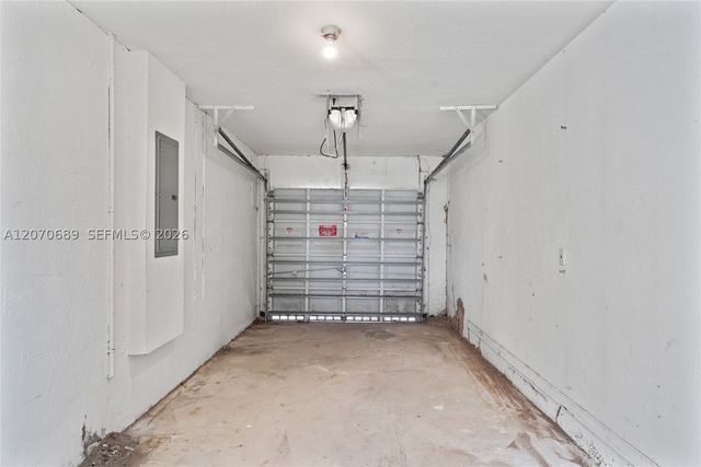 1714 NW 204th St, Miami Gardens, FL 33056