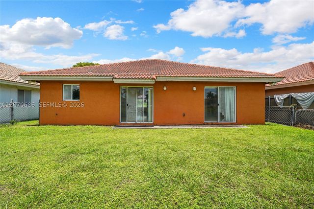 1714 NW 204th St, Miami Gardens, FL 33056