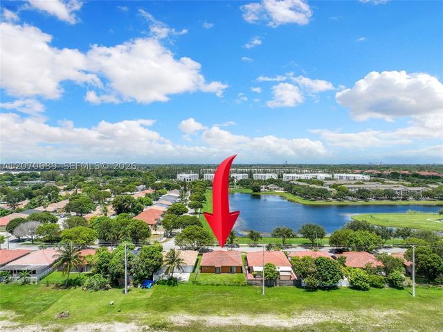 1714 NW 204th St, Miami Gardens, FL 33056