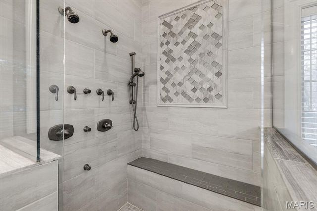 12951 Woodlark Lane, Town And Country, MO 63131