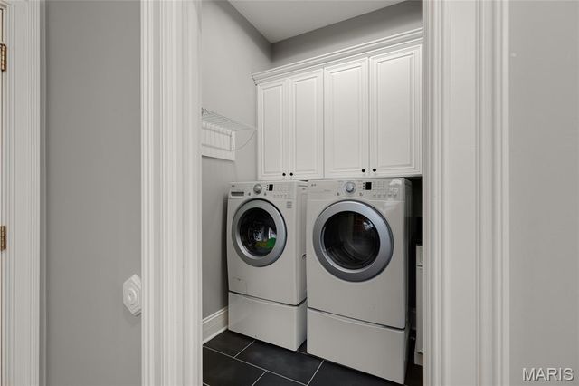 12951 Woodlark Lane, Town And Country, MO 63131