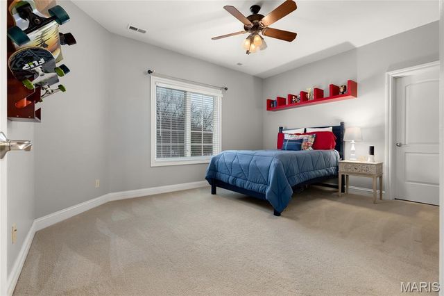 12951 Woodlark Lane, Town And Country, MO 63131