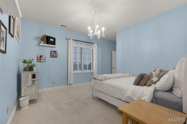 12951 Woodlark Lane, Town And Country, MO 63131