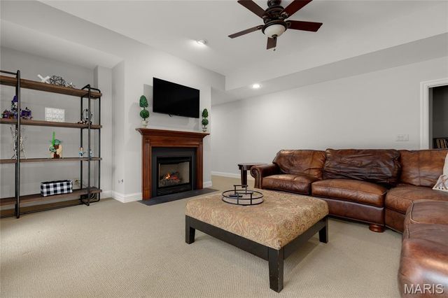 12951 Woodlark Lane, Town And Country, MO 63131