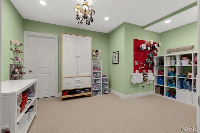 12951 Woodlark Lane, Town And Country, MO 63131