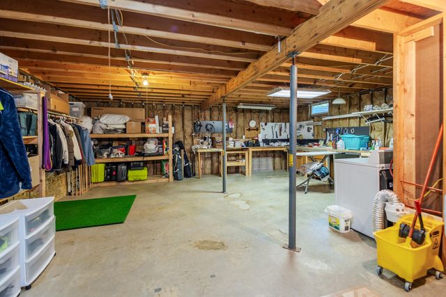 65 W Hallett Street, Hillsdale City, MI 49242