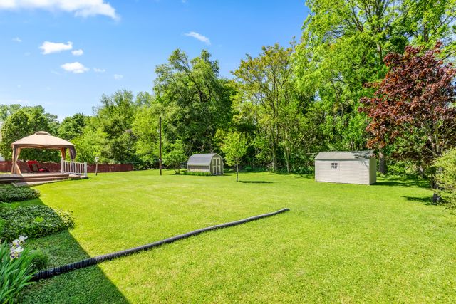 65 W Hallett Street, Hillsdale City, MI 49242