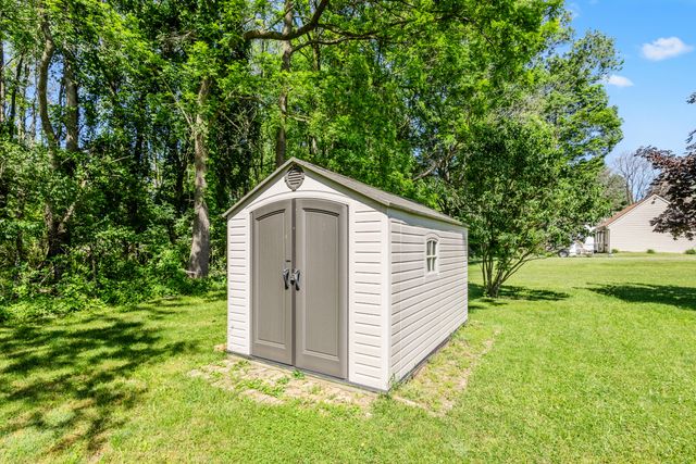 65 W Hallett Street, Hillsdale City, MI 49242