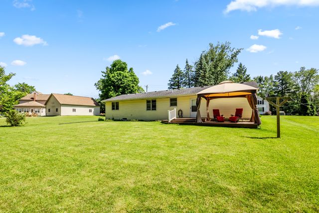 65 W Hallett Street, Hillsdale City, MI 49242