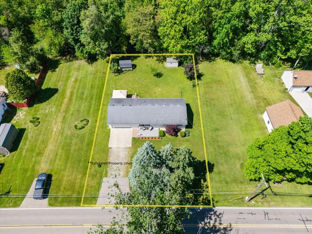 65 W Hallett Street, Hillsdale City, MI 49242