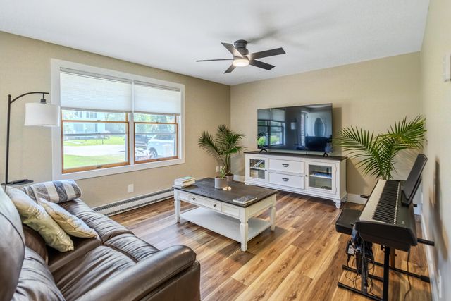 65 W Hallett Street, Hillsdale City, MI 49242