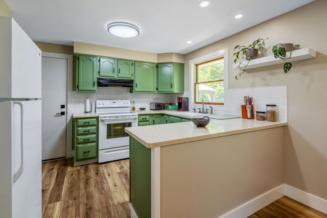 65 W Hallett Street, Hillsdale City, MI 49242