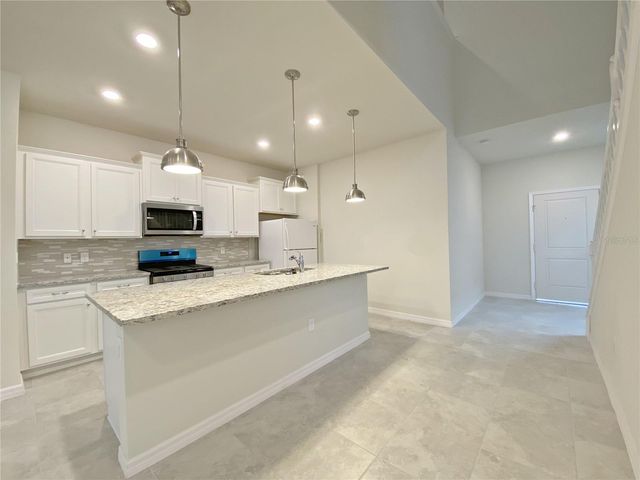 7360 OAKMOSS LOOP, Davenport, FL 33837