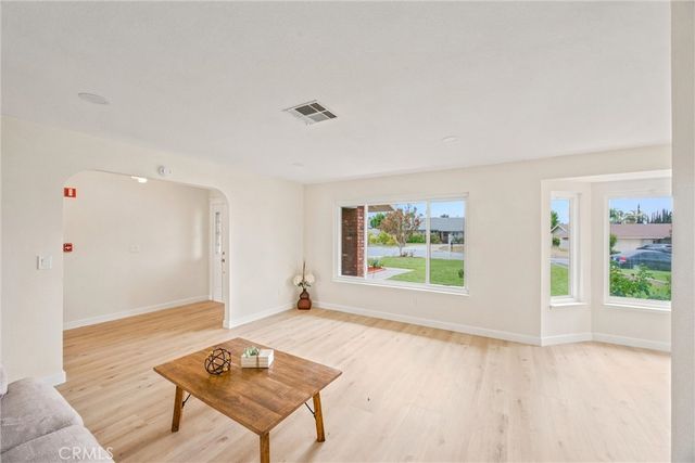 318 Sandalwood Drive, Calimesa, CA 92320