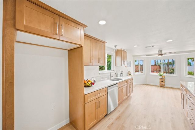 318 Sandalwood Drive, Calimesa, CA 92320