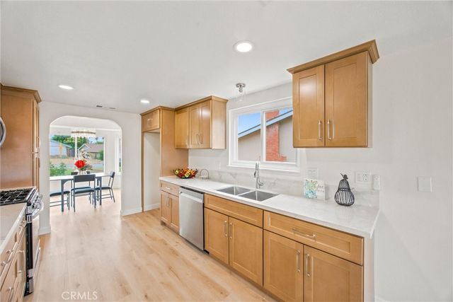 318 Sandalwood Drive, Calimesa, CA 92320