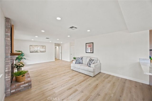 318 Sandalwood Drive, Calimesa, CA 92320