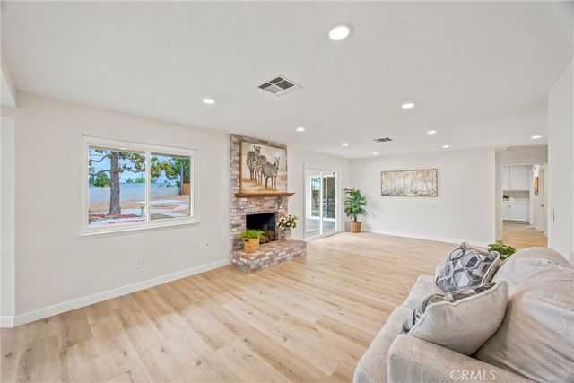 318 Sandalwood Drive, Calimesa, CA 92320