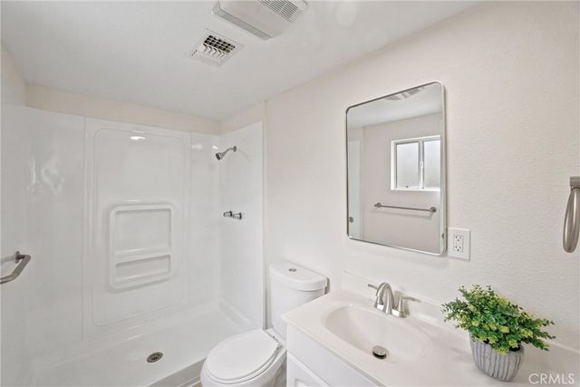 318 Sandalwood Drive, Calimesa, CA 92320