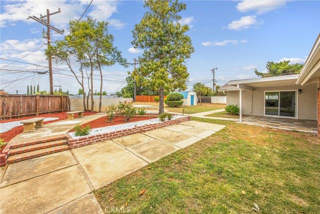 318 Sandalwood Drive, Calimesa, CA 92320