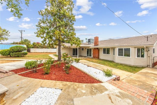 318 Sandalwood Drive, Calimesa, CA 92320