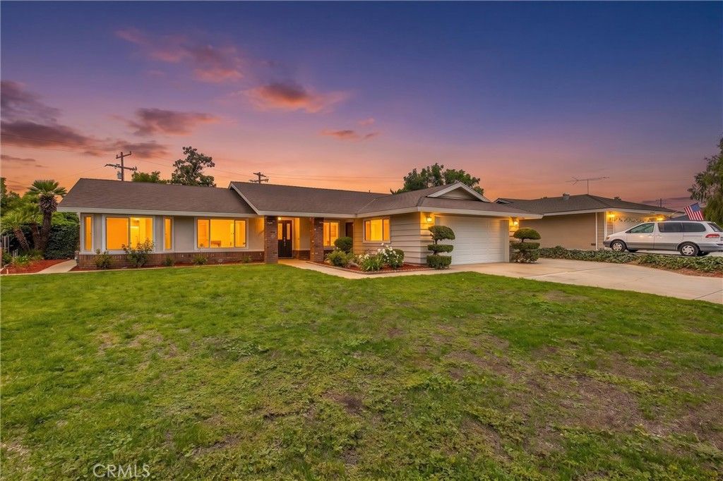 318 Sandalwood Drive, Calimesa, CA 92320