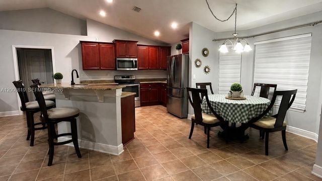 180 SW Voltair Ter, Port St. Lucie, FL 34984