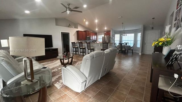 180 SW Voltair Ter, Port St. Lucie, FL 34984