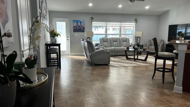 180 SW Voltair Ter, Port St. Lucie, FL 34984