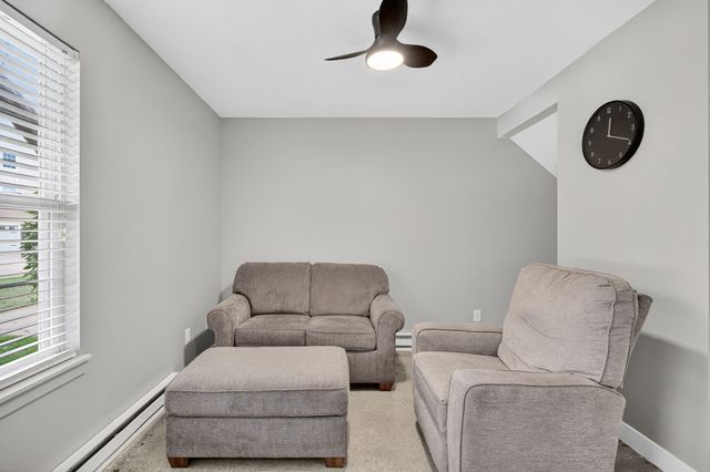 1212 10th Avenue NW, Altoona, IA 50009