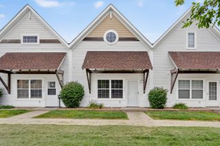 1212 10th Avenue NW, Altoona, IA 50009
