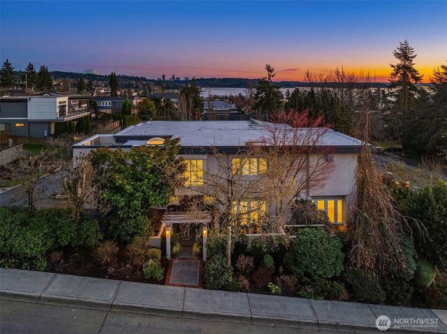 7 10th Avenue, Kirkland, WA 98033
