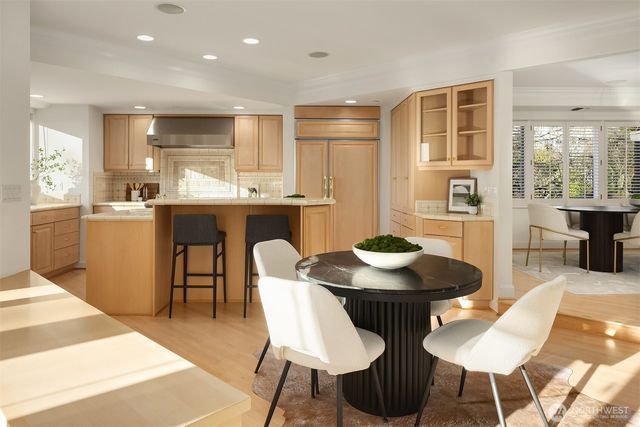 7 10th Avenue, Kirkland, WA 98033