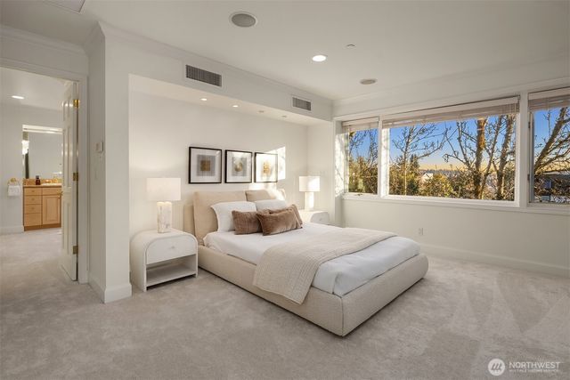 7 10th Avenue, Kirkland, WA 98033