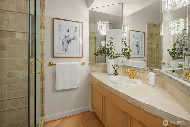 7 10th Avenue, Kirkland, WA 98033