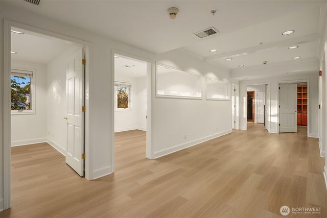 7 10th Avenue, Kirkland, WA 98033