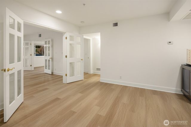 7 10th Avenue, Kirkland, WA 98033