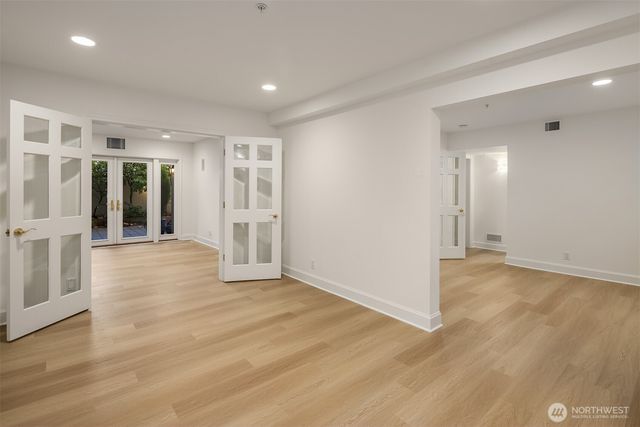 7 10th Avenue, Kirkland, WA 98033