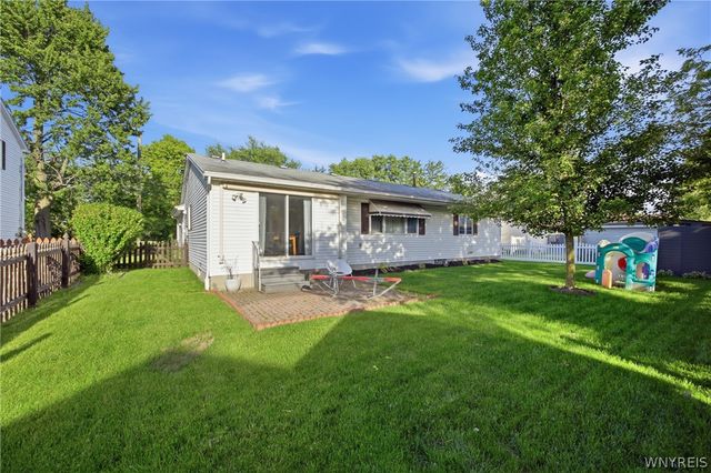 42 Kennedy Road, Cheektowaga, NY 14227